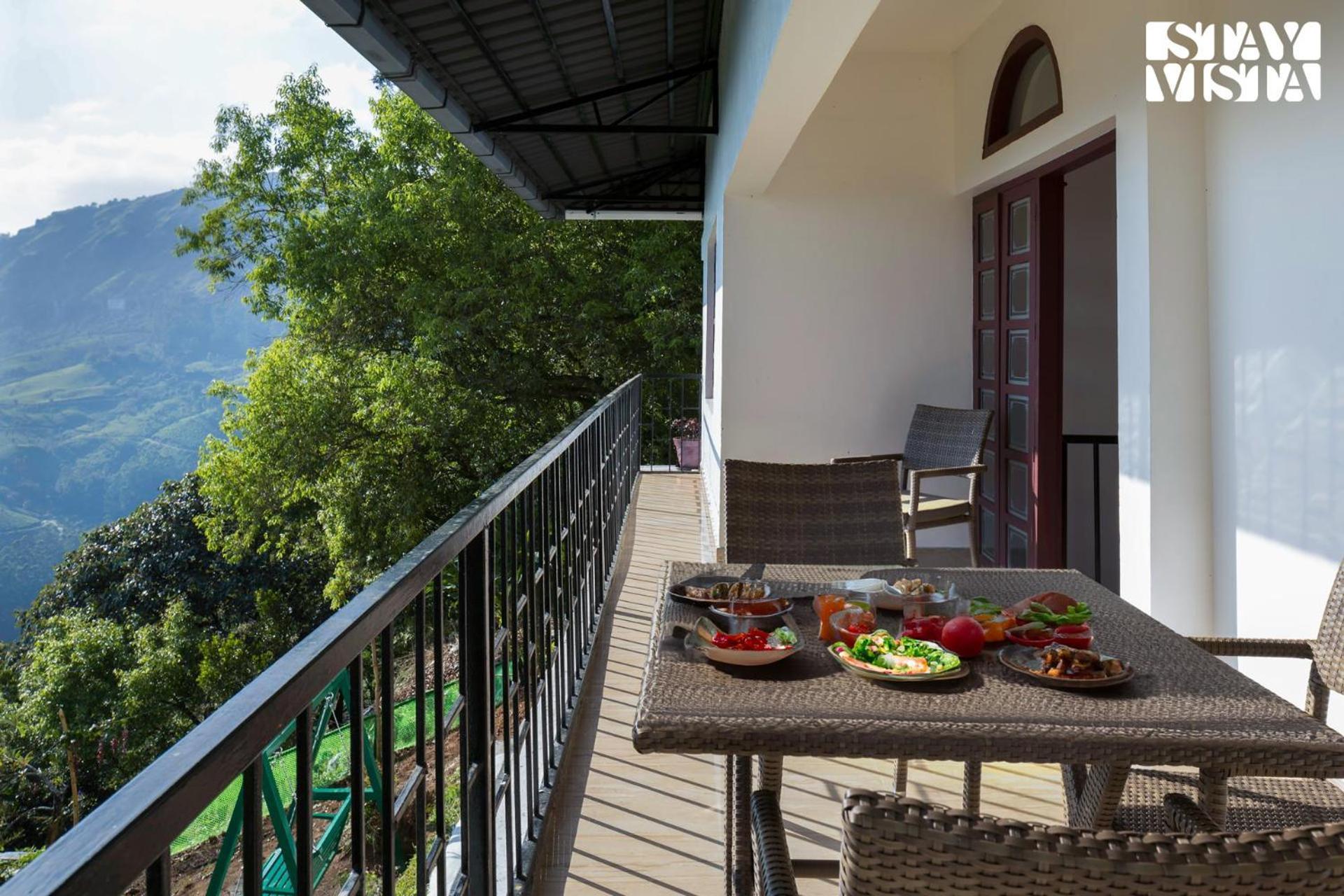 Stayvista At Vale Echoes - Breakfast Included Munnar Bagian luar foto