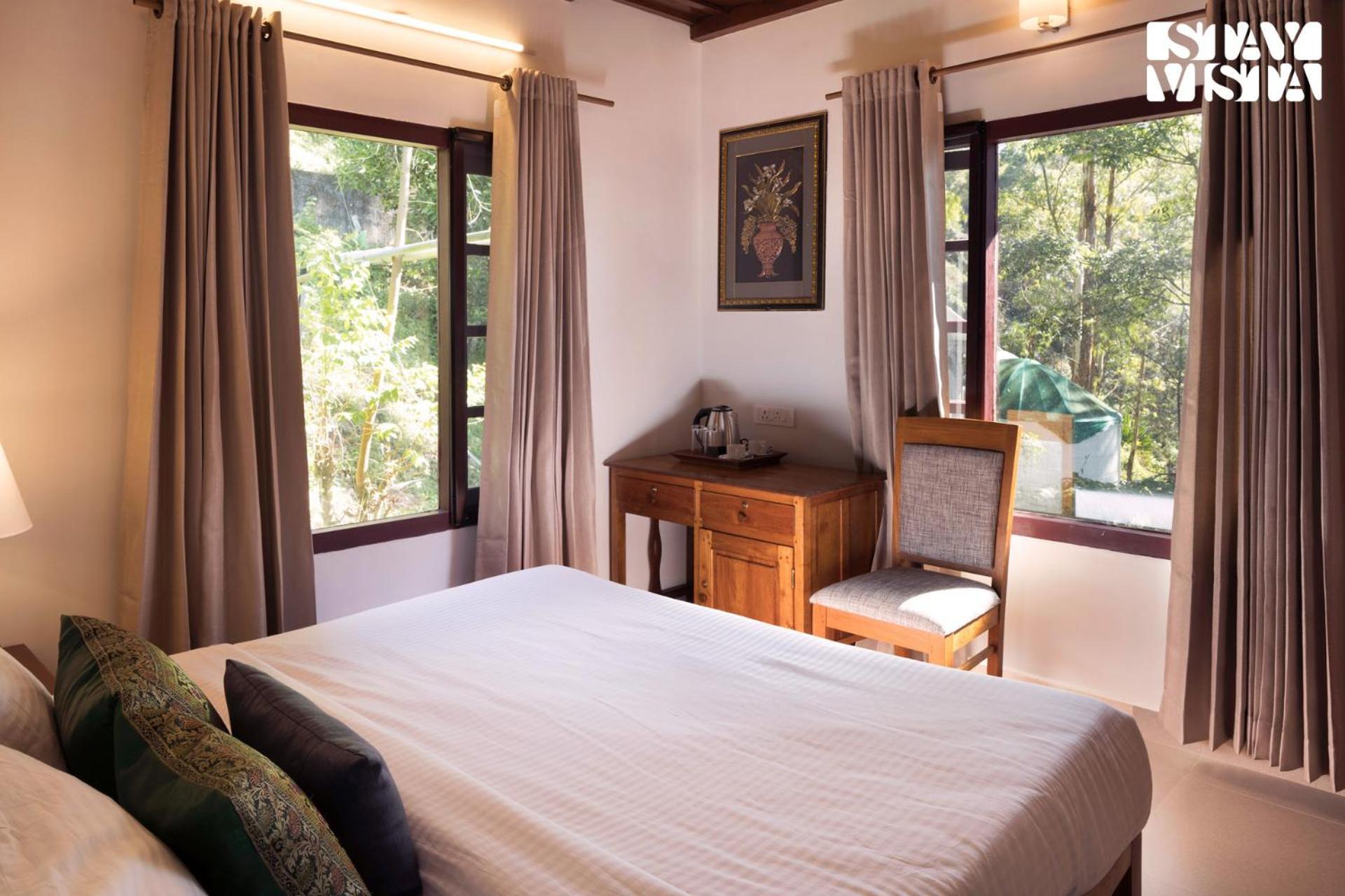 Stayvista At Vale Echoes - Breakfast Included Munnar Bagian luar foto