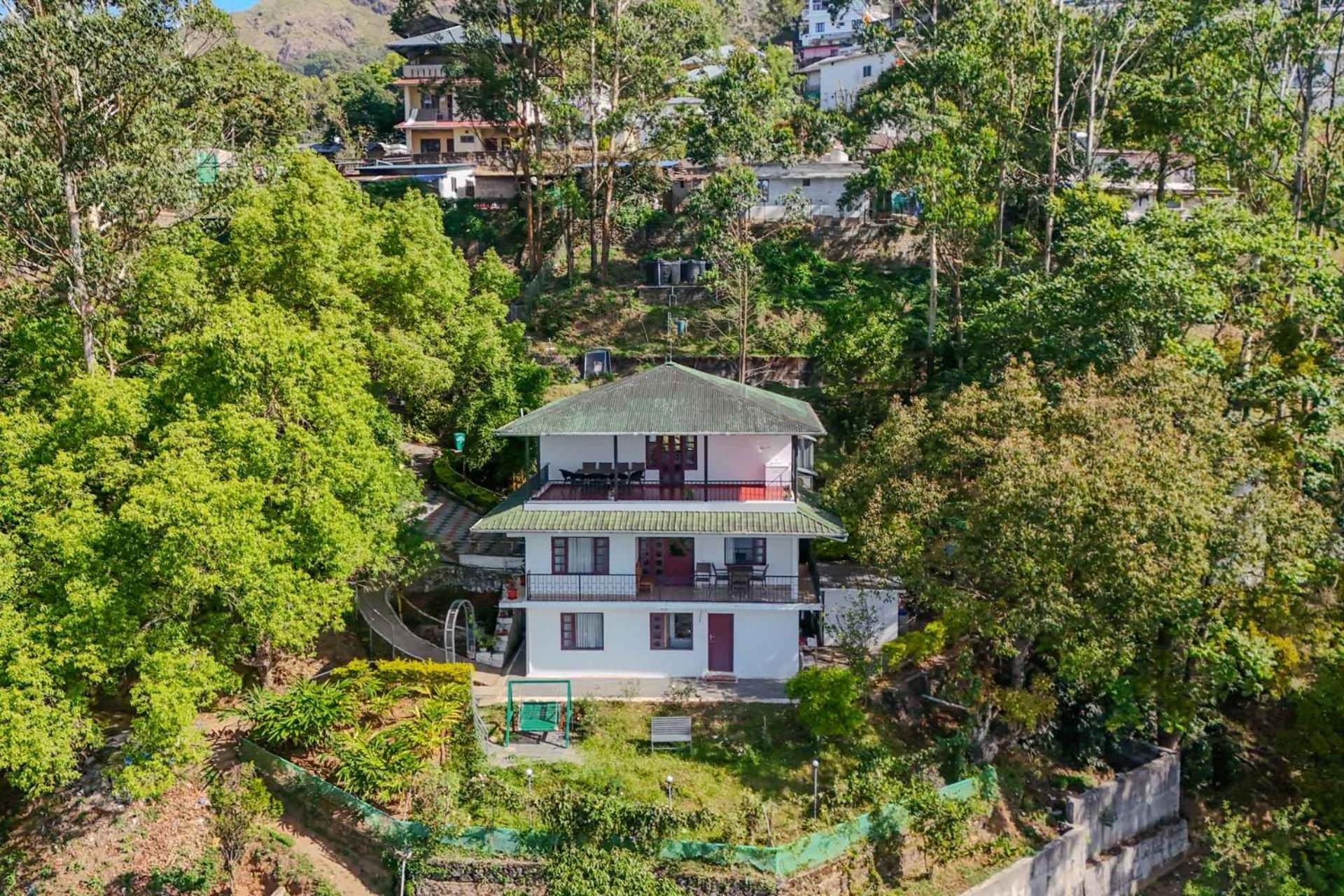 Stayvista At Vale Echoes - Breakfast Included Munnar Bagian luar foto